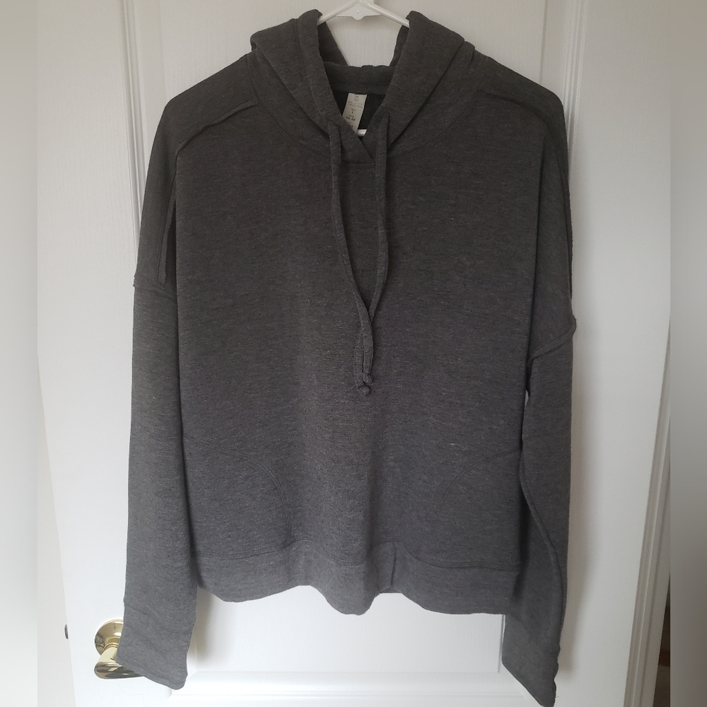 Balance Collection Women's activewear sweatshirt hoodie with pockets Thumb Holes